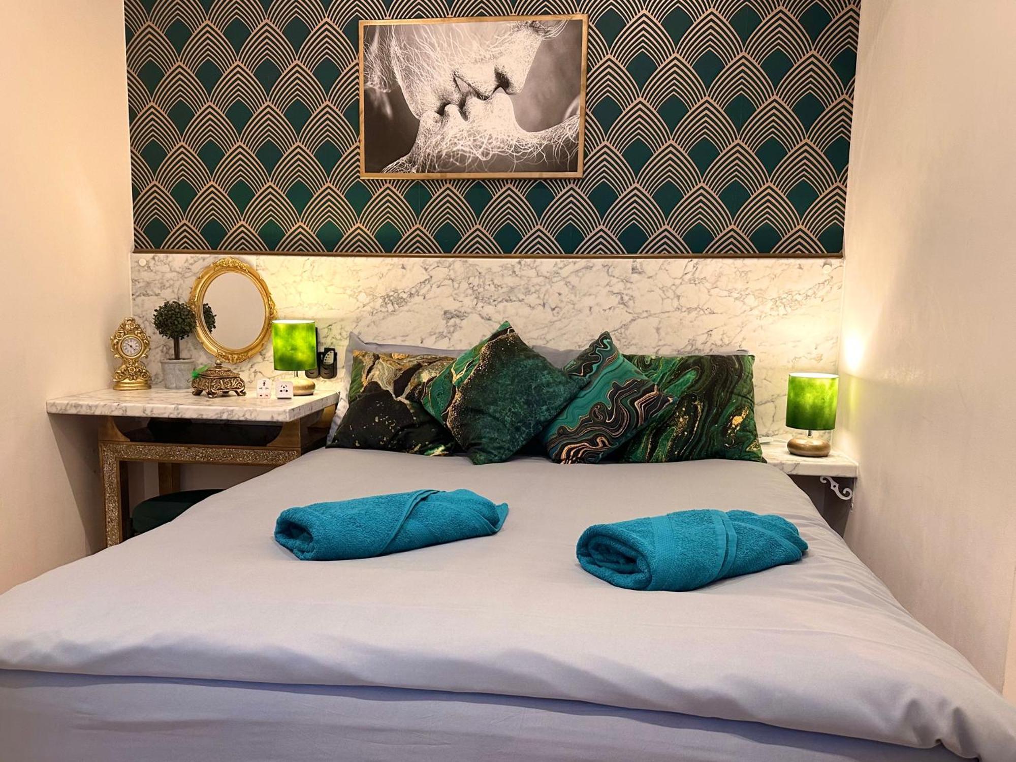 Maria Apartment Лондон Екстериор снимка