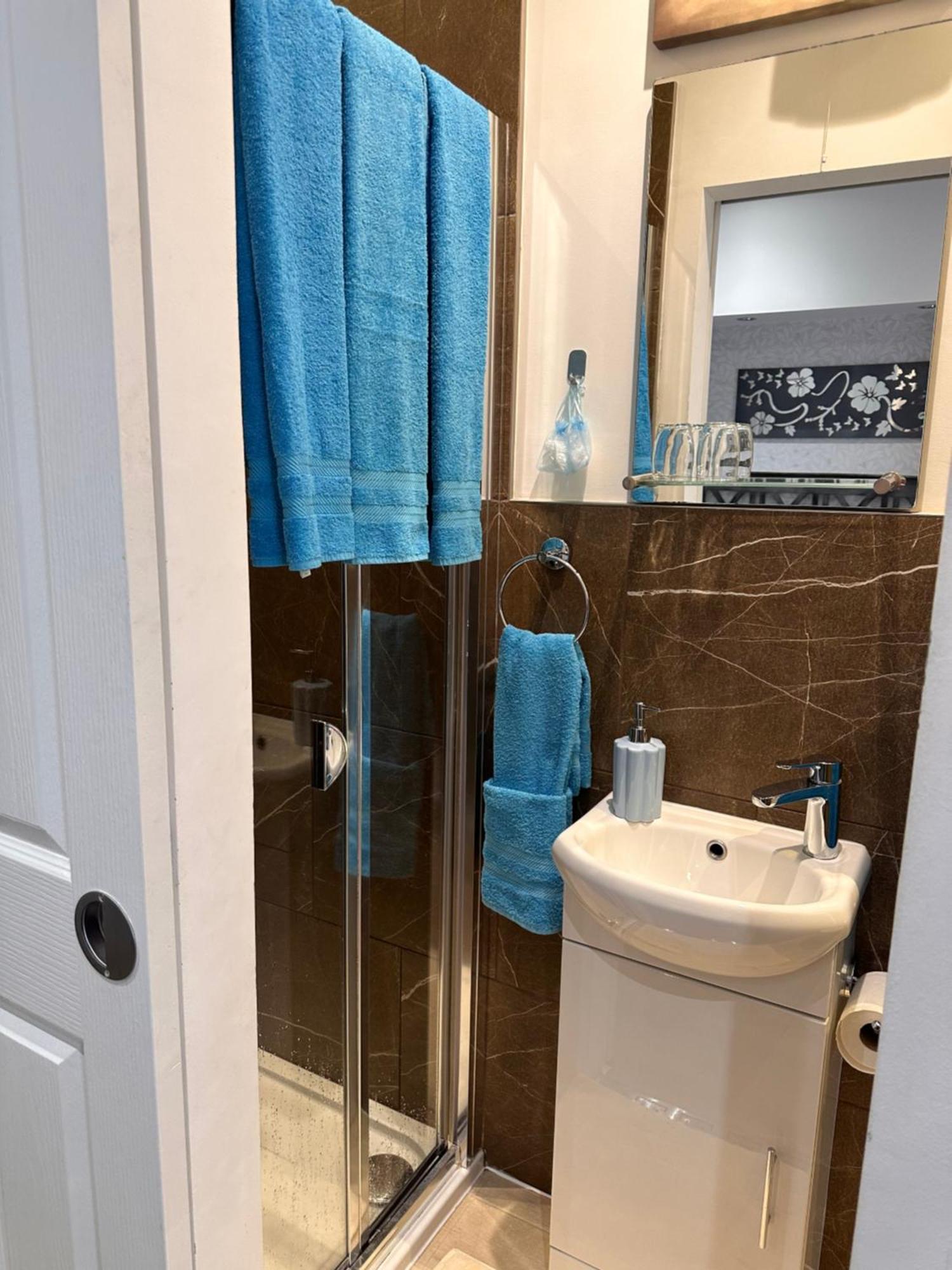 Maria Apartment Лондон Екстериор снимка